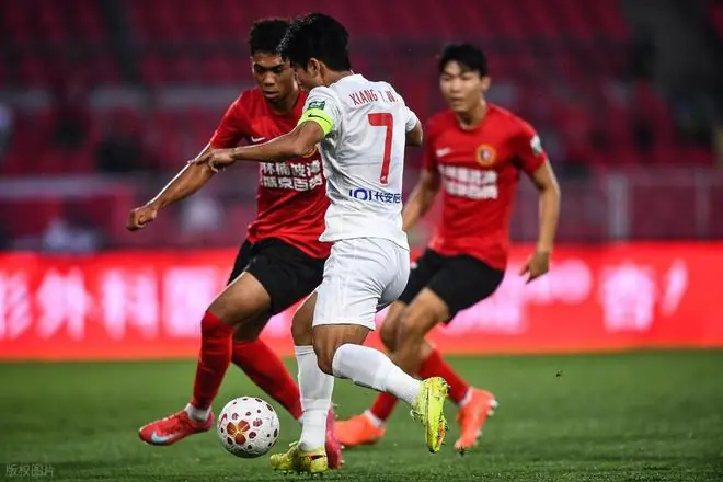 辽宁铁人3-1重庆铜梁龙，赛后评分：辽宁铁人47号排第一
