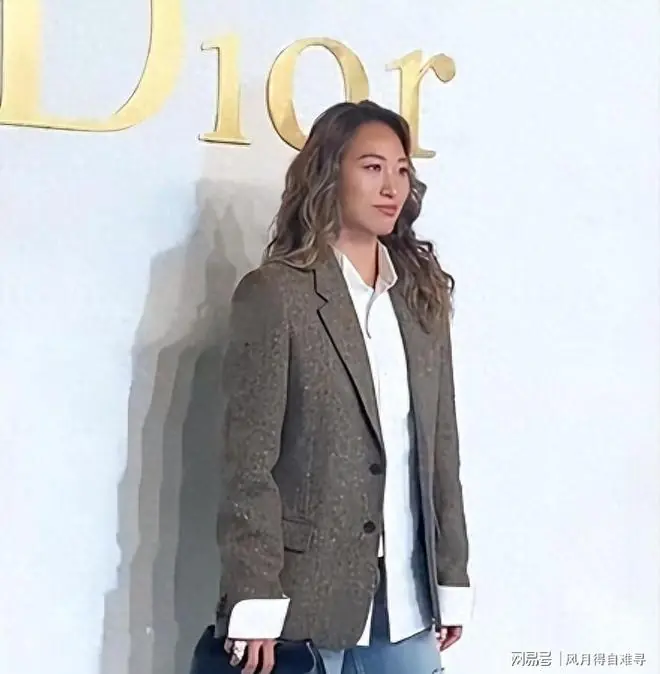 赛前放话打脸黑粉，转头三连败出局！这次，郑钦文为狂妄付出代价