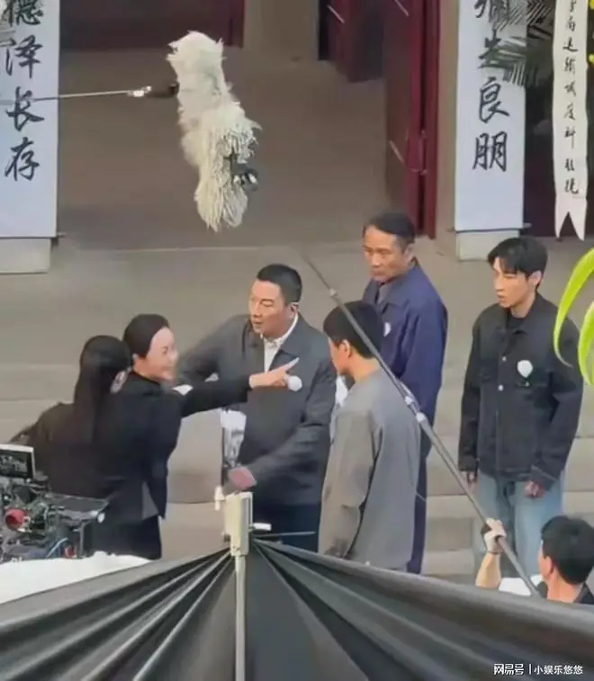 失算了!陈晓片场遭女演员狠扇耳光,本想冲波热搜!结果骂声一片