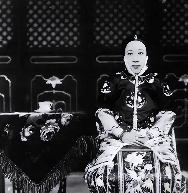 大龄剩女定下择偶标准，后来发现，全安徽省能嫁的只有李鸿章一人