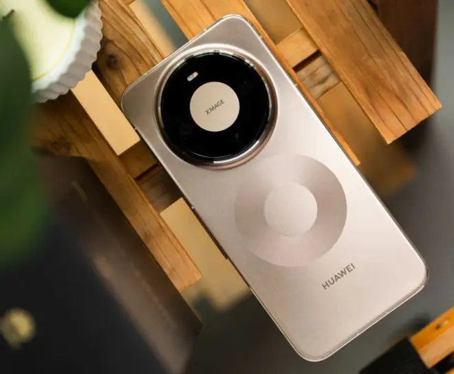 华为Mate80 Pro和Mate80 Pro Max差距大吗？配置解析，外行人不买错