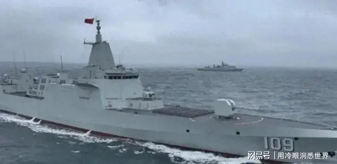 中国军舰出动很快，日本更新消息，钓鱼岛主权已定，东京抗议无效