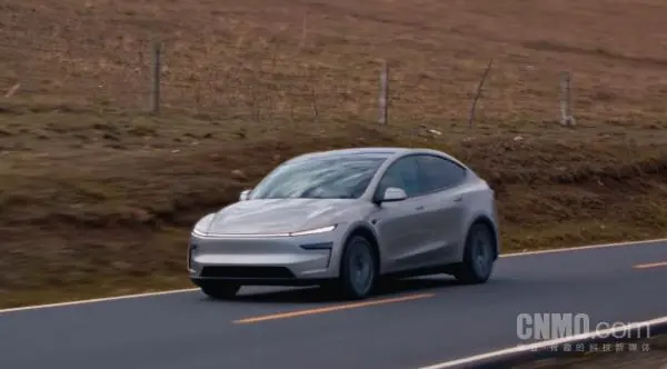 特斯拉称Model Y L开十年可以省15万 对比奔驰和奥迪