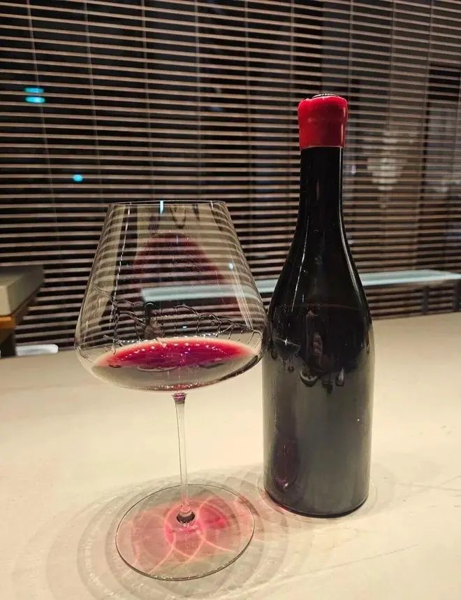 放了10年的红酒还能喝吗？葡萄酒的保质期是多久？看完涨知识了！