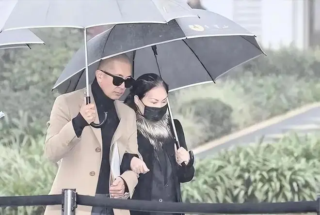 大S遗产风波再起！曾称“将遗产交由S妈处置”的具俊晔，被曝准备与大S儿女争遗产