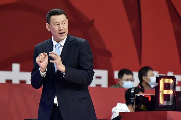 直播吧:李楠计划观摩NBA夏季联赛 为北京首钢选择外援