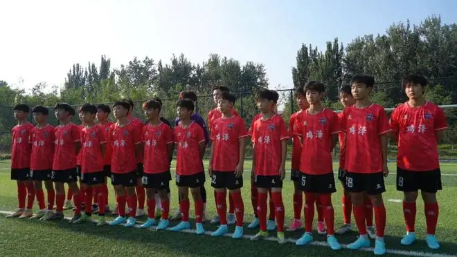 鸡泽少年 绿茵起航