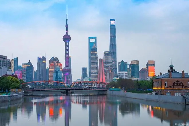 为什么上海人不把房子卖了，拿几百上千万，去小城市“做土豪”？