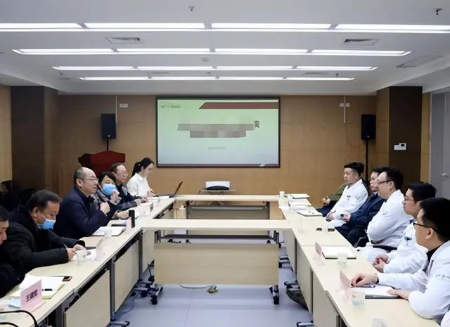 口腔医院欲哭无泪！医改新政后利润暴跌，曾经种牙上万，如今六百