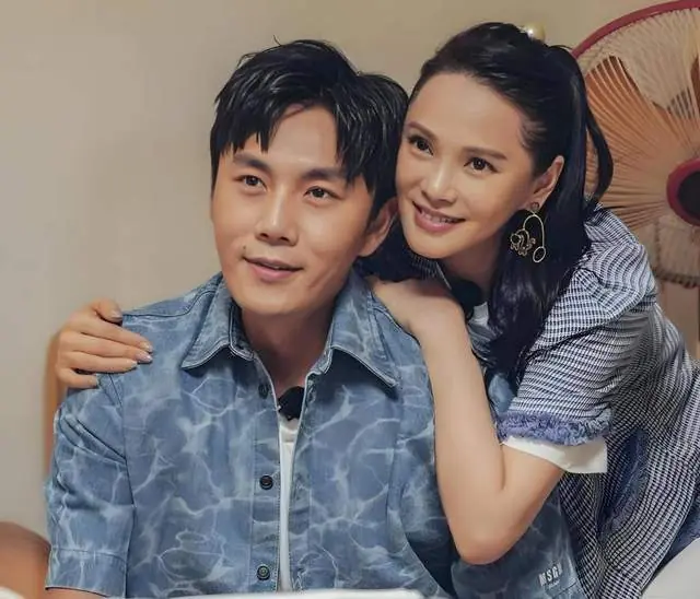 伊能静：如果他因为我的年纪而喜欢年轻女孩的话，那不是我的问题