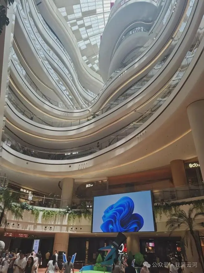 新嘉中心  逛了一次，我的体验感很糟糕